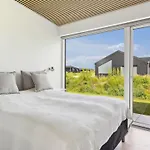 Lyder - 400m From The Sea By Interhome