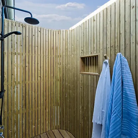 Holiday home Lyder - 400m From The Sea By Interhome Lokken