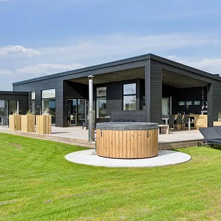 Lyder - 400m From The Sea By Interhome Lokken